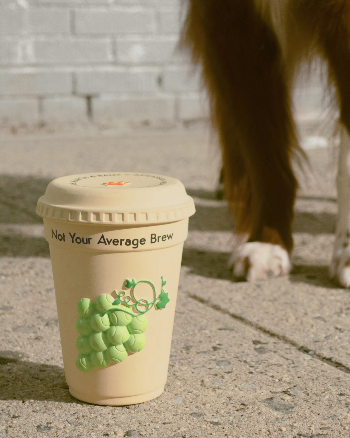 MARCH&RALLY Living DOG TOY TENNIS BALL AND BOBA CHEW CUP